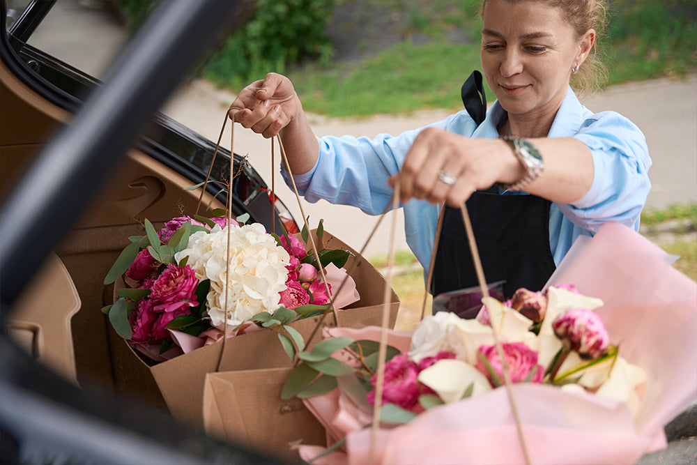Just use Dubai Online Flower Delivery Service for Fast Gifting